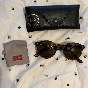 Ray Ban Round Tortoise Shell Sunglasses model RB2180